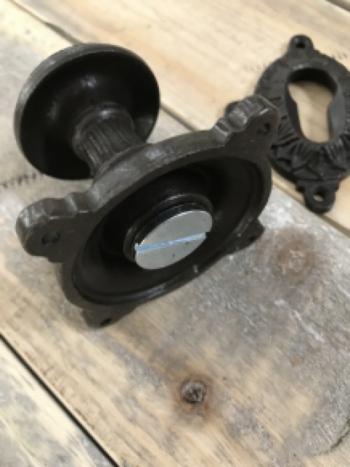 Türknauf Ponto mit Knopf und Schlüsselrosette PZ - Eisen antik - dunkelbraun