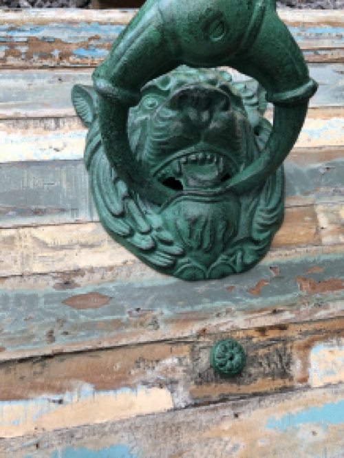 Schöner großer Schiefer-Türklopfer, gusseisen-grün