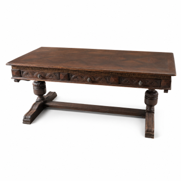 Uniek antiek houten bureau met houtsnijwerk - klassieke uitstraling