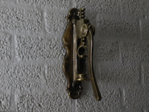 Wand wijnopener, hendel kurkentrekker messing, flesopener messing, heel fraai!! LAATSTE!