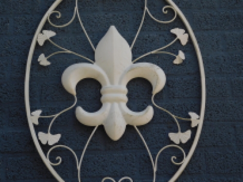 Groot Wandornament - Franse Lelie - Smeedijzer - Antiek-Wit