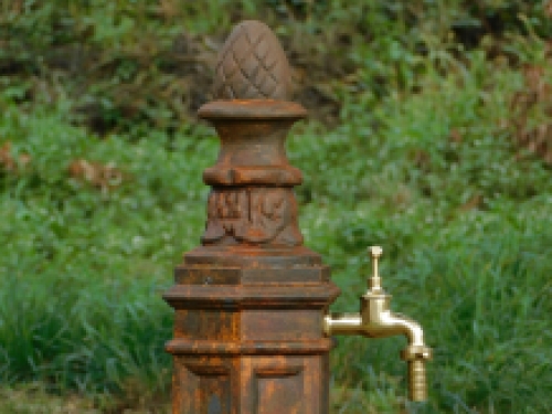 Exklusiver Standbrunnen - Wasserhahn - Alu in Oxid