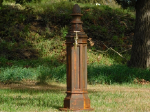 Exklusiver Standbrunnen - Wasserhahn - Alu in Oxid