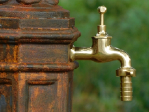 Exklusiver Standbrunnen - Wasserhahn - Alu in Oxid