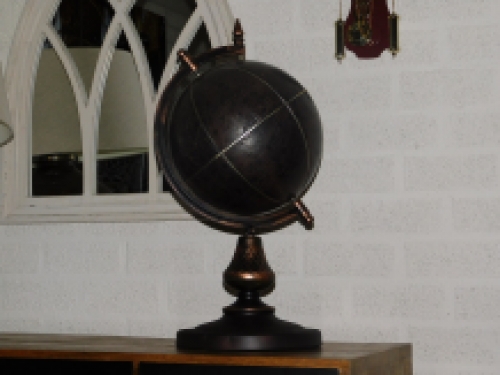 Klassischer Globus auf Ständer - 65 cm