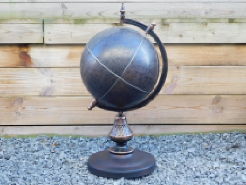 Klassischer Globus auf Ständer - 65 cm