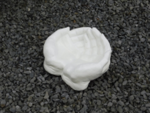 Handen als schaal - polystone