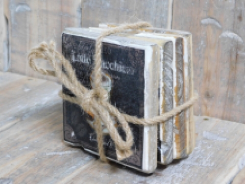 Satz von 4 Untersetzern Old Dutch - 'Latte Macchiato'.