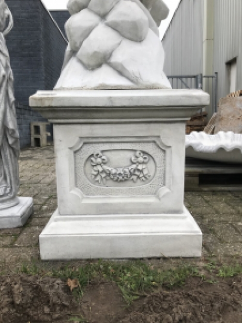 Adlerstatue, Gartenstatue, sehr groß, Tierstatue auf Sockel, Stein