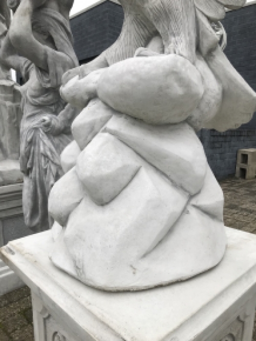 Adlerstatue, Gartenstatue, sehr groß, Tierstatue auf Sockel, Stein