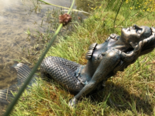 Prachtige zeemeermin cast iron brons-messing  beeld.