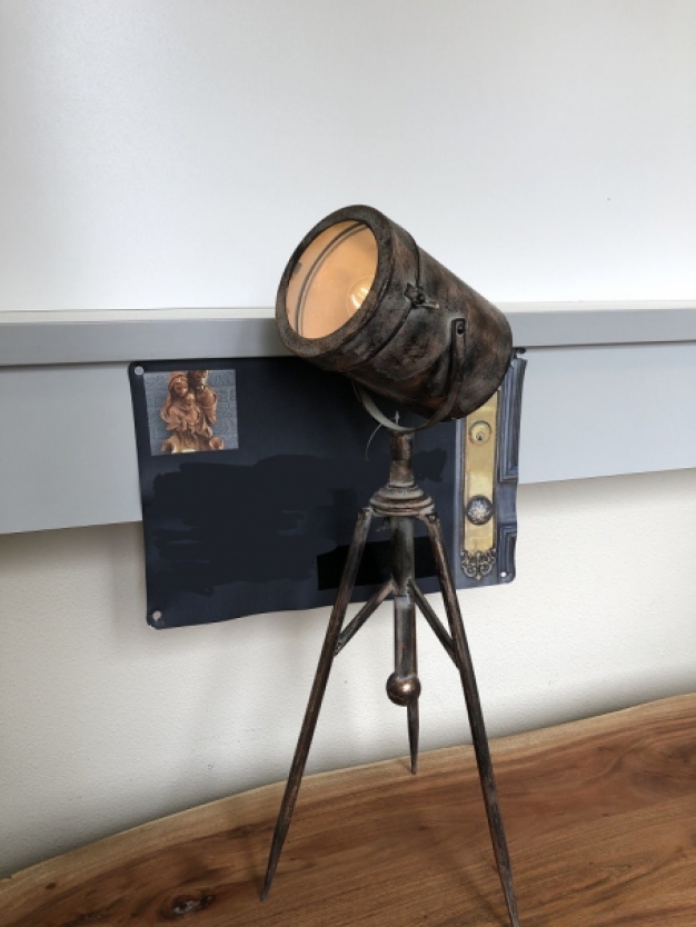 Filmlamp small, metaal koper-zwart op 3 poot, fraai!!