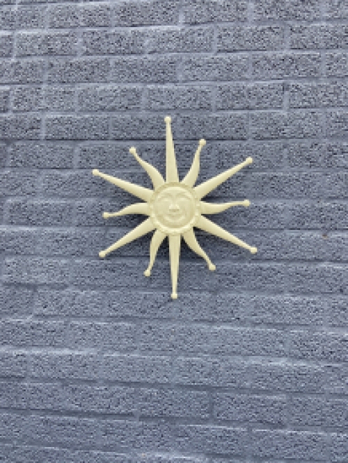 Wanddekoration alt-weiße Sonne, Metall