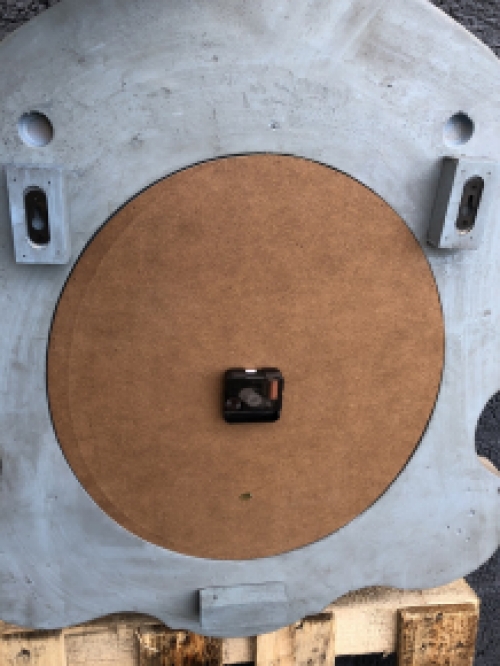 Prachtige fors uurwerk-klok-ossenoog vintage model. LAATSTE !!