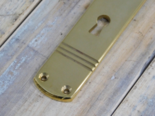 Lange plaat, deurplaat 'Lauda' in messing gepolijst, jaren 30 stijl