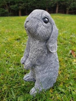 konijn , stenen tuinbeeld ,staand konijn