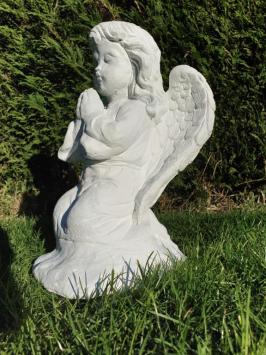 Betender Engel, Gartenstatue