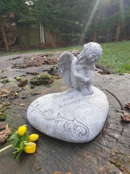 engel op hart, grafbeeld