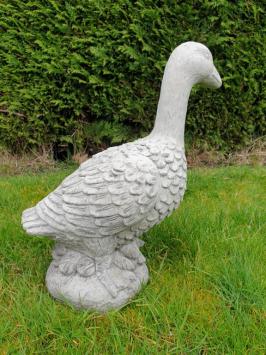 Gartenstatue einer Gans, Beton