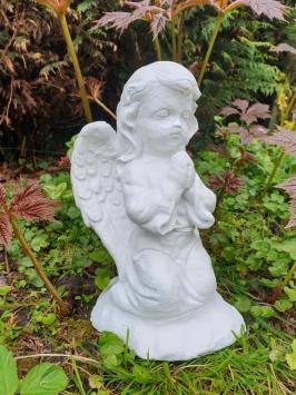 Betender Engel, Gartenstatue