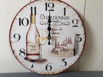 Ländliche Wanduhr mit Weinmotiv