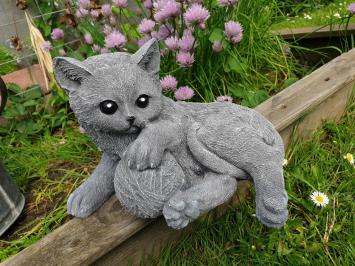 Katze Carlotte, Gartenstatue, Beton