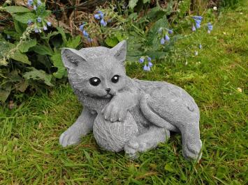 Katze Carlotte, Gartenstatue, Beton
