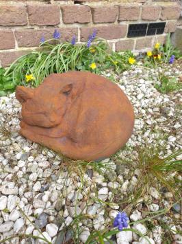 kat ,poes , tuinbeeld charlot