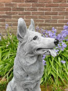 Herdershond , tuinbeeld