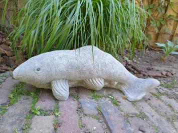 Koi-Karpfen, Gartenstatue