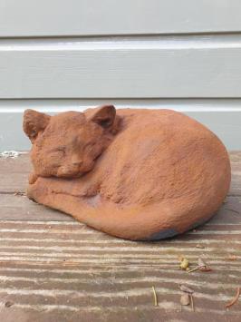 kat ,poes , tuinbeeld charlot