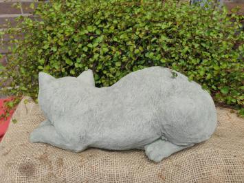 Gartenstatue einer Katze, Gänseblümchen