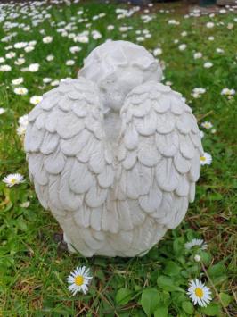 Betonengel, Gartenstatue
