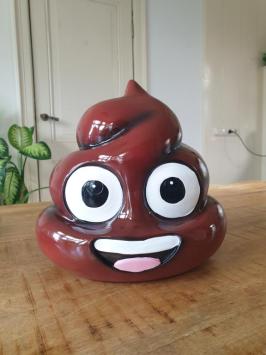 Bild von einem Scheißhaufen, Geschenk