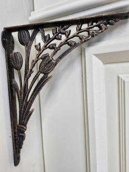 Wandhalterungen aus Gusseisen