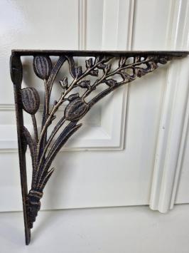 Wandhalterungen aus Gusseisen