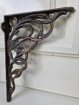 plankdragers met vogel , plankdrager