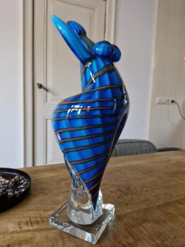 Dicke Dame aus Glas, Tänzerin