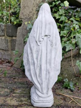 Maria beeld , beton , tuinbeeld