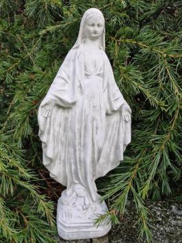 Maria beeld , beton , tuinbeeld