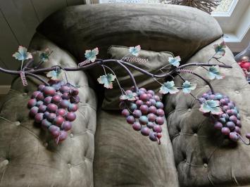 Wunderschöner dekorativer Weinreben-Anhänger mit Garderobenhaken.