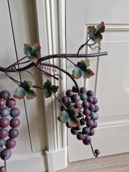 Wunderschöner dekorativer Weinreben-Anhänger mit Garderobenhaken.