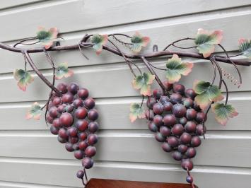 Atmosphärische Wanddekoration – Weintraube aus Metall