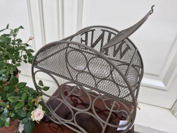 ländliches Weinregal aus Metall