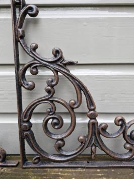 Winkelhalterungssatz aus Gusseisen