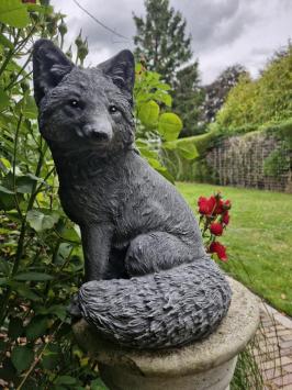 Fuchs-Gartenstatue, Beton