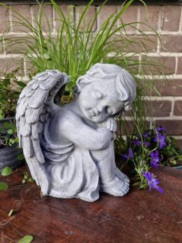 Engel, Sophie, Gartenstatue