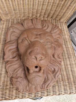 Fontein , waterspuwer , leeuw