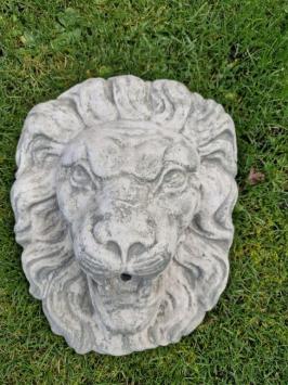 waterspuwer , grote leeuwenkop 