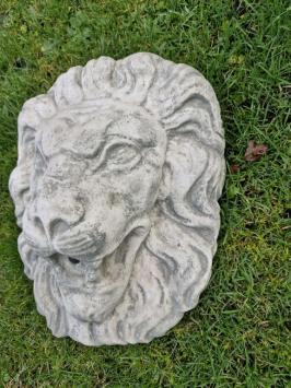 waterspuwer , grote leeuwenkop 